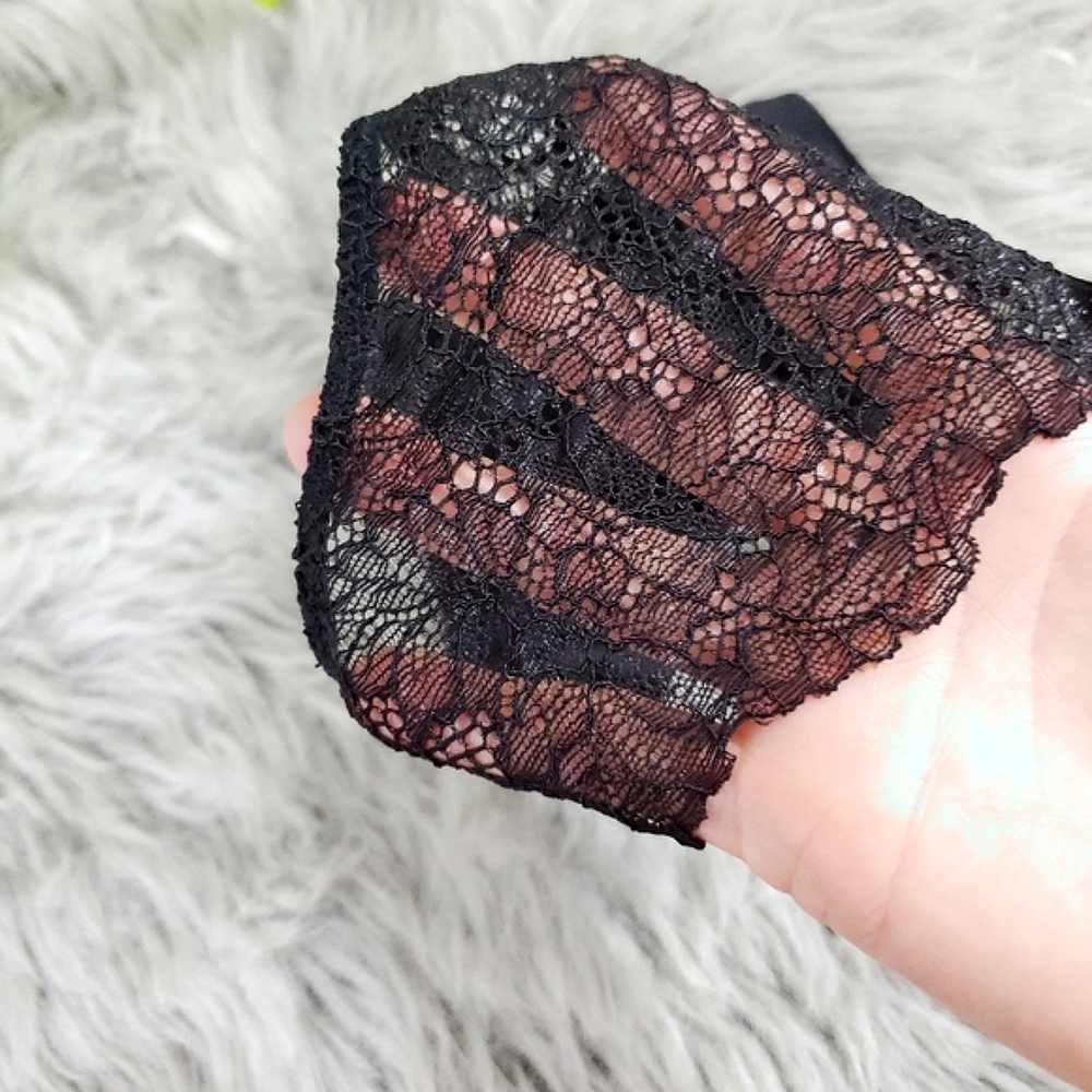 Black Lace Cheeky Midrise Panty - Picture 3 of 4